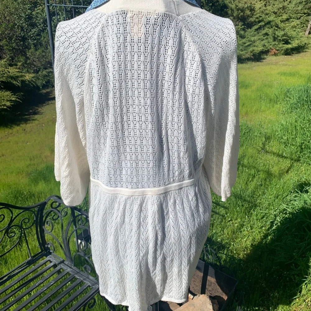 DKNY JEANS  moving into spring creamy light weight cardigan sweater - Picture 9 of 9
